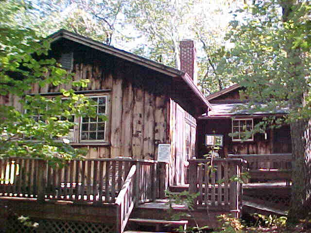 Building photograph for 28 NORTH POND ROAD